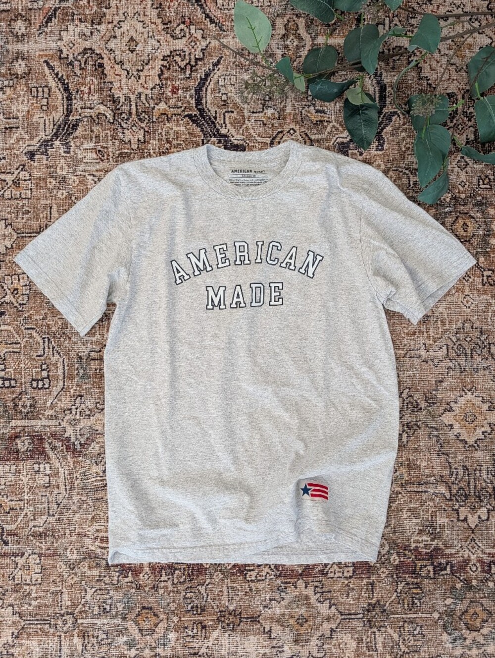 American Made T-shirt M